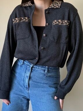 Vintage Alfred Dunner Button-Up Sweater in Charcoal with Cheetah Print Details